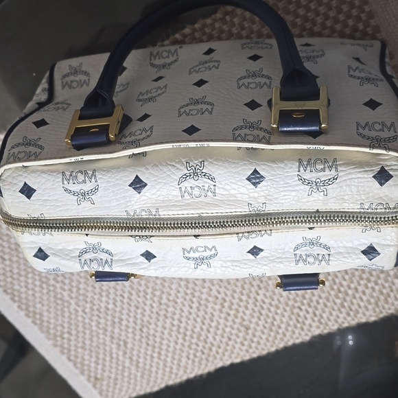 MCM Boston Monogram White Coated Canvas Bag - Picture 5 of 16